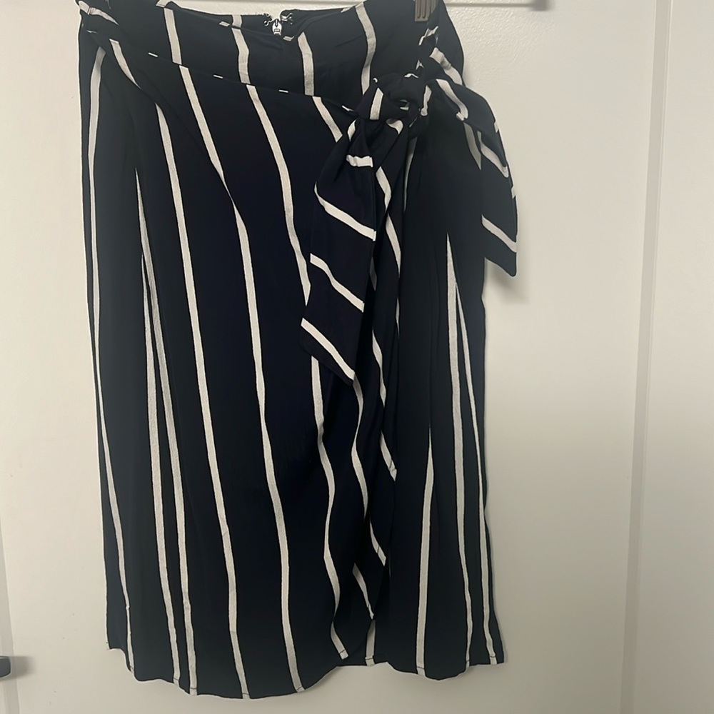Loft striped skirt with wrap in front. Dress up or down.
